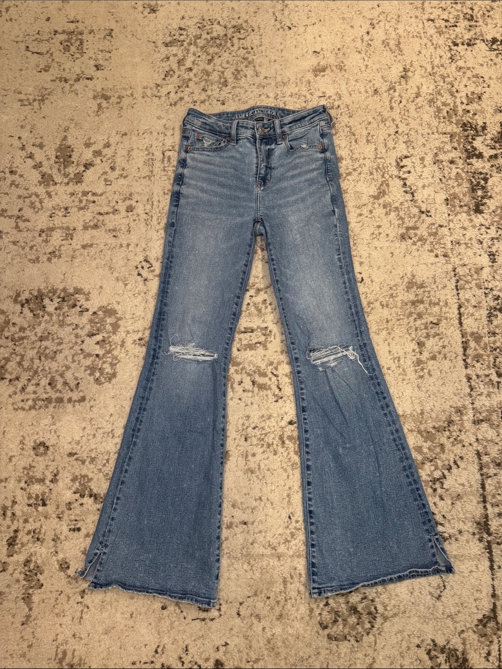 American Eagle High-Rise Distressed Flare Jeans - Blue